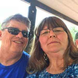 Meet your Posher, Tom-joann